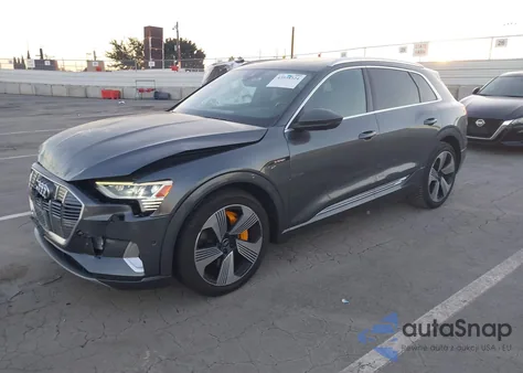 2019 Audi E-Tron Premium Plus z USA, uszkodzony, nr VIN WA1VAAGE9KB006505